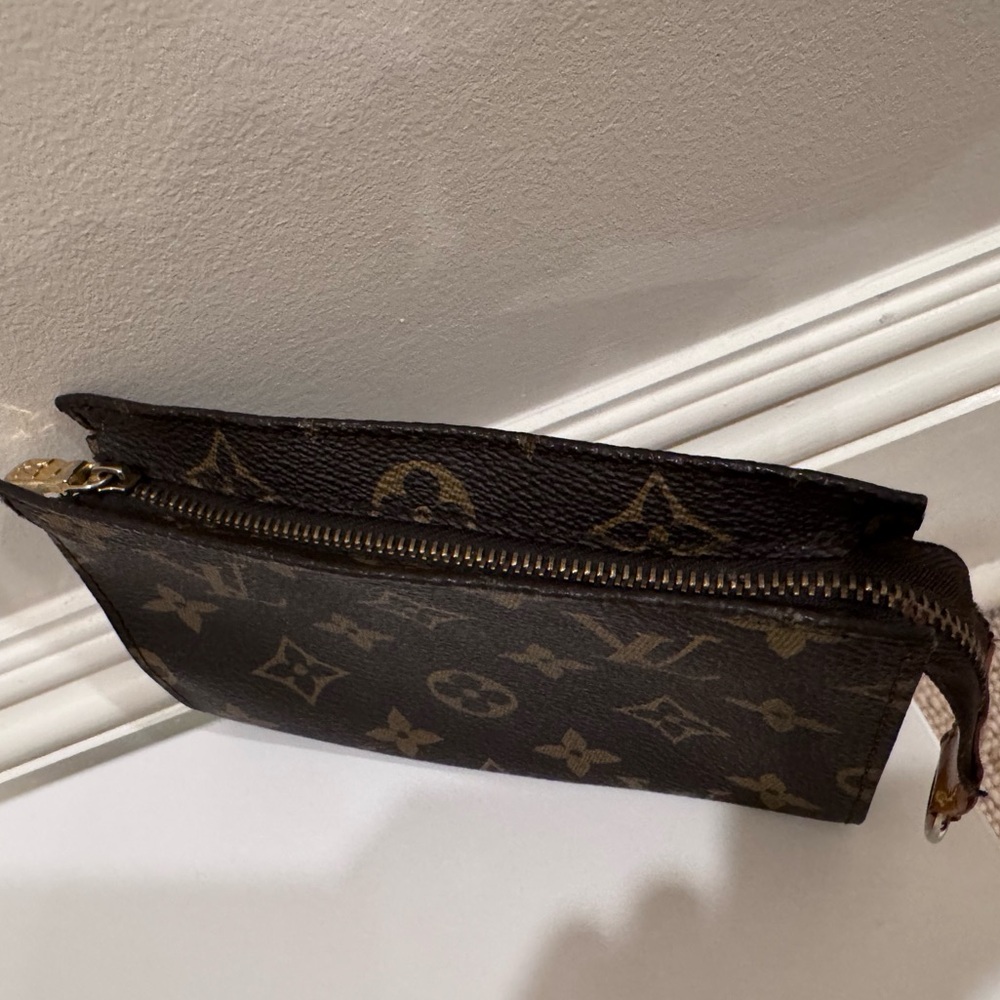 Louis Vuitton Brown Monogram Clutch Bag - Picture 3 of 4